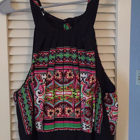 Dress - Picture 2 of 4